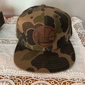 EXCLUSIVE Mitchell & Ness Golden State Warriors Snapback